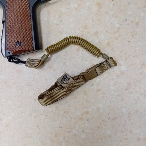 Държачи за пълнители и аксесоари - Ремъчка/осигуровка за оръжие или екипировка Canis Latrans