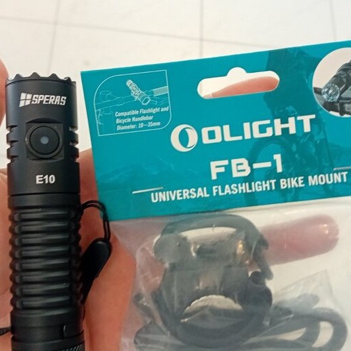 Челници и фарове - 1+1 Фенер + Веломонтаж/ SPERAS E10 - 1300 lm + Велосипеден крепеж Olight FB-1